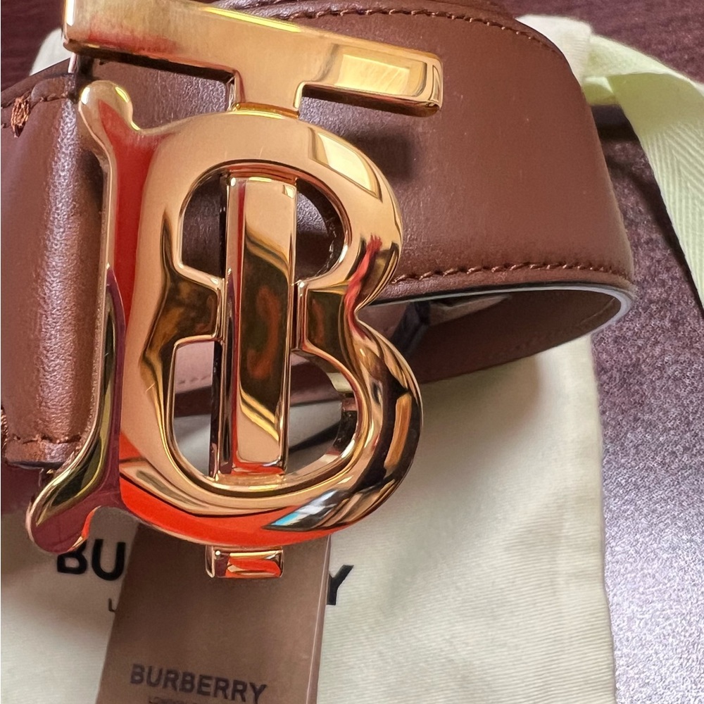 Burberry women belt